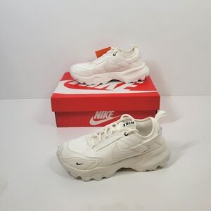 NEW Nike TC 7900 Summit Ivory White DD9682-100 Sneaker Shoes Women Size 5.5